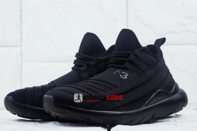 Лот: 11290878. Фото: 1. Кроссовки Adidas Y-3 Tubular Invader... Кеды, кроссовки, слипоны