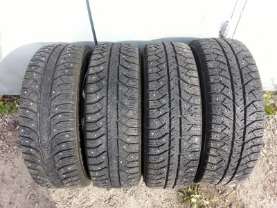 Лот: 6137378. Фото: 1. R15 195\65 Bridgestone Ice Cruiser... Шины