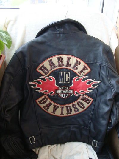 Лот: 9754669. Фото: 1. Байкерская куртка Harley Davidson... Аксессуары