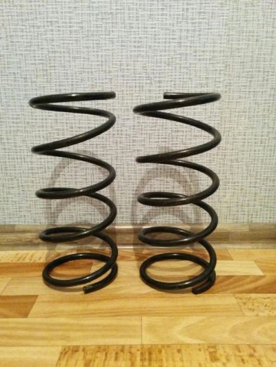 Лот: 7239909. Фото: 1. Передние пружины на Toyota Corona... Ходовая, подвеска, рулевое управление