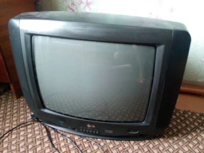 Лот: 7964892. Фото: 1. Телевизор LG кинескопный. Телевизоры