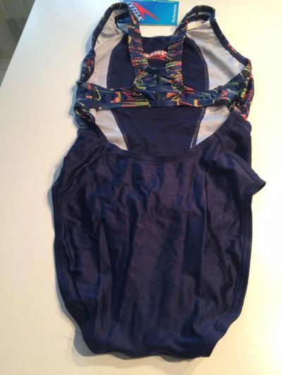 Лот: 6729327. Фото: 1. Купальник Speedo. Другое (спортивная одежда)