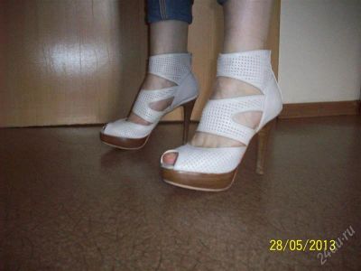 Лот: 2847879. Фото: 1. Босоножки, туфли, натуральная... Босоножки