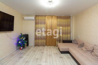 Лот: 21141669. Фото: 1. Продам 2-комн. кв. 57.2 кв.м... Квартиры, студии