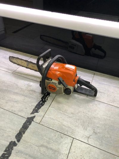 Лот: 17138949. Фото: 1. Бензопила Stihl MS180 06.2016г. Бензо-, мотоинструмент