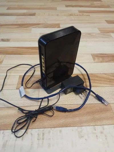 Лот: 10332883. Фото: 1. Роутер netgear JWNR2000 4x100... Маршрутизаторы (роутеры)