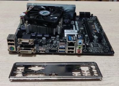 Лот: 19397615. Фото: 1. Комплект 4 core/Intel Core i3-8100... Комплекты запчастей