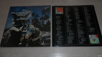 Лот: 13705730. Фото: 1. 10cc – “Bloody Tourists” (LP... Аудиозаписи