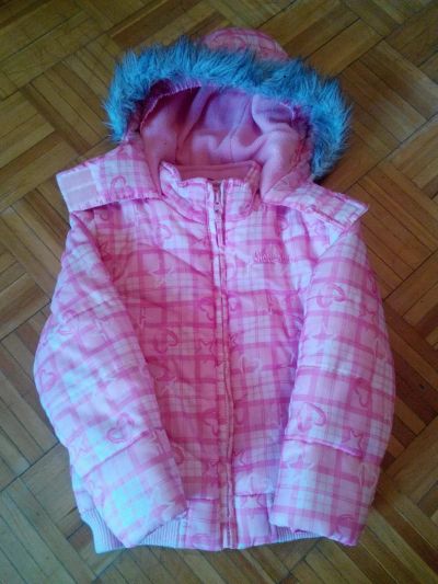 Лот: 7024470. Фото: 1. Демисезонная курточка для девочки... Верхняя одежда