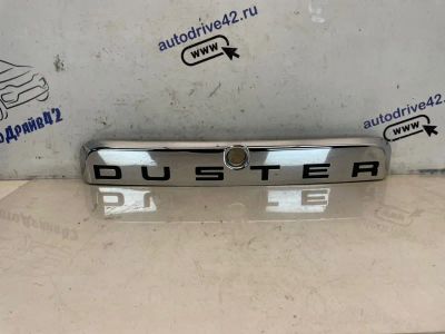 Лот: 23707895. Фото: 1. накладка двери багажника Renault... Другое (автозапчасти)
