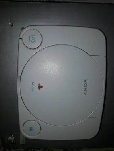 Лот: 25040072. Фото: 1. sony playstation one. Игровые приставки, консоли