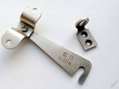 Лот: 5654321. Фото: 1. Крючок на дверь крепкий из СССР... Замки