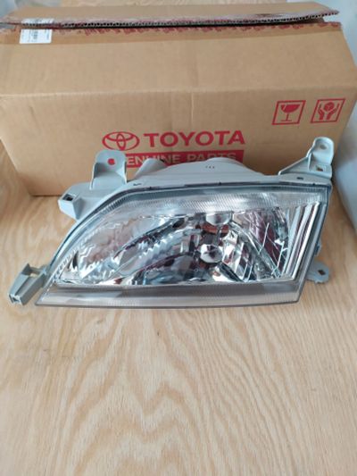 Лот: 18657208. Фото: 1. Фара левая Toyota Corona Premio... Оптика и освещение