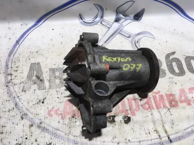 Лот: 21717398. Фото: 1. помпа водяная SsangYong Rexton... Двигатель и элементы двигателя