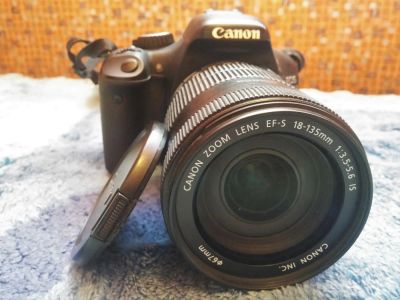 Лот: 7636423. Фото: 1. Canon EOS 550D + Объектив Canon... Цифровые зеркальные