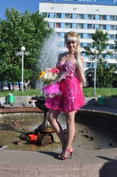 Лот: 4096744. Фото: 1. Продам красивое выпускное платье... Платья