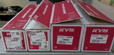 Лот: 8442194. Фото: 1. Амортизаторы для Toyota Corolla... Ходовая, подвеска, рулевое управление