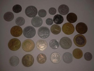 Лот: 3644681. Фото: 1. Набор иностранных монет. Интересен... Остальные страны