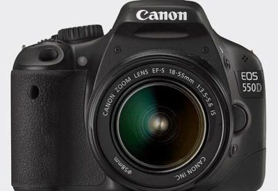 Лот: 6177055. Фото: 1. Продам фотоаппарат Canon EOS 550D... Цифровые зеркальные