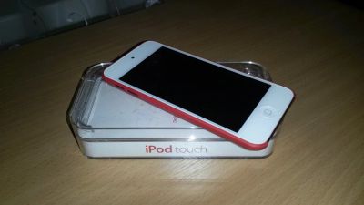 Лот: 3520258. Фото: 1. Apple iPod Touch 5 (Product RED... Плееры