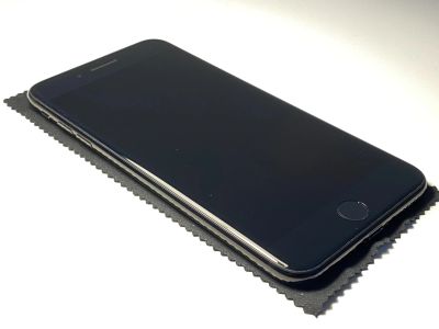 Лот: 15914994. Фото: 1. iPhone 7 Plus jet black 128gb... Смартфоны
