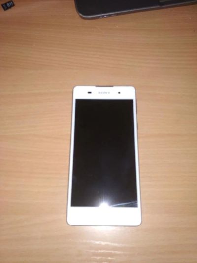 Лот: 11437328. Фото: 1. Sony Xperia E5 (черный). Смартфоны