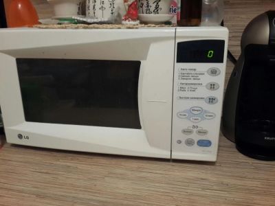 Лот: 6785940. Фото: 1. Микроволновая печь LG MS-1744W. Микроволновки, мини-печи