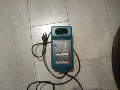 Лот: 13508248. Фото: 1. Зарядное устройство Makita DC1804... Запчасти