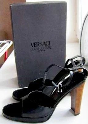Лот: 4169612. Фото: 1. Versace, оригинал, Италия, роскошные... Босоножки