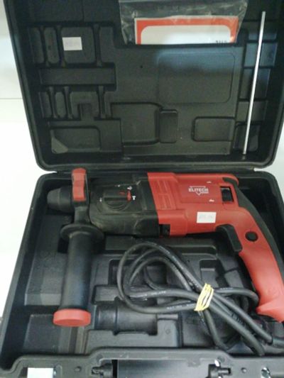 Лот: 16982969. Фото: 1. Перфоратор Elitech P0724 750Вт... Электроинструмент