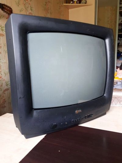 Лот: 17965036. Фото: 1. Телевизор LG CF-20F89. Телевизоры