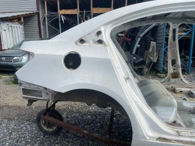 Лот: 24004887. Фото: 1. крыло Chevrolet Cruze J300. Двигатель и элементы двигателя