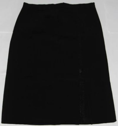 Лот: 6965361. Фото: 1. Юбка 52 размера, 2. Юбки