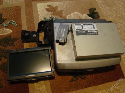 Лот: 146552. Фото: 1. Pioneer AVIC-D700 DVD Car Computer... Мониторы, DVD
