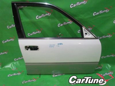 Лот: 10539190. Фото: 1. дверь FR toyota crown majesta... Кузов