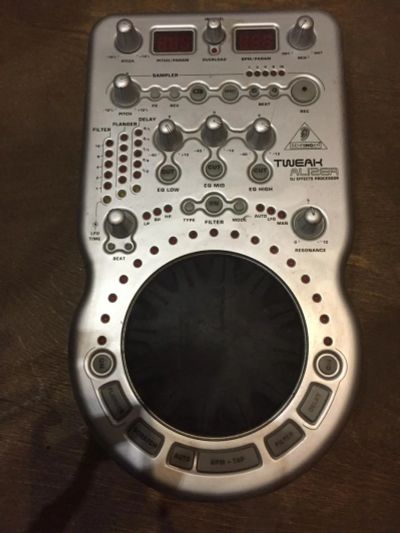 Лот: 10239123. Фото: 1. Behringer dfx 69 эфектор. DJ-оборудование