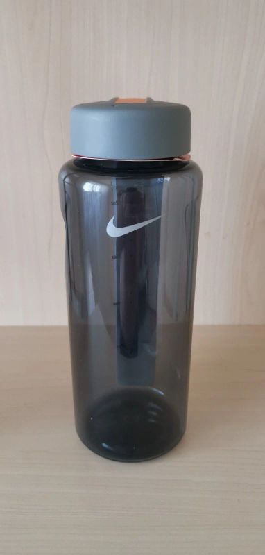 Лот: 6792822. Фото: 1. Бутылка Nike 1000 мл. оригинал... Спортивная посуда