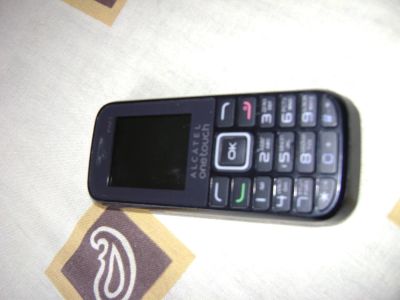 Лот: 7399979. Фото: 1. alcatel 1042d. Кнопочные мобильные телефоны