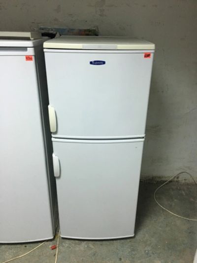 Лот: 12092454. Фото: 1. Двухкамерный холодильник Бирюса... Холодильники, морозильные камеры