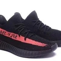 Лот: 9326698. Фото: 1. Adidas yeezy boost 350 v2 черные... Кеды, кроссовки, слипоны