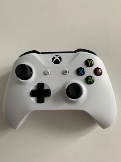 Лот: 17241163. Фото: 1. Геймпад,джойстик xbox #1. Аксессуары для игровых приставок, консолей, геймпады