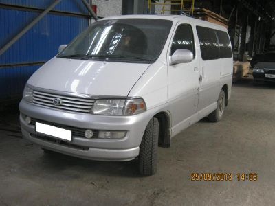 Лот: 3666107. Фото: 1. Toyota Regius. Автомобили