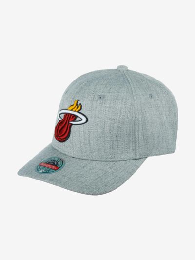 Лот: 22405530. Фото: 1. Бейсболка MITCHELL NESS HHSS3273-MHEYYPPPGYHT... Другое (спортивная одежда)