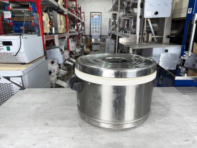 Лот: 25885608. Фото: 1. Термос для риса Tiger бу. Пищевое