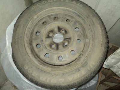 Лот: 3202327. Фото: 1. Продам зимнюю резину с дисками. Шины на дисках