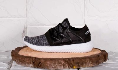 Лот: 10790856. Фото: 1. Кроссовки мужские Adidas Tubular... Кеды, кроссовки, слипоны