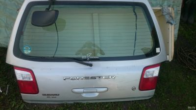 Лот: 17759217. Фото: 1. Дверь багажника forester. Кузов