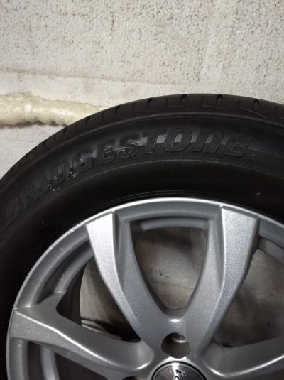 Лот: 15678129. Фото: 1. Bridgestone резина + диски. Шины