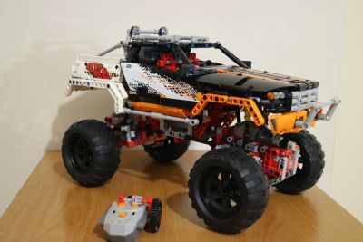 Лот: 15214426. Фото: 1. Lego Technic 9398 4x4 Crawler... Конструкторы