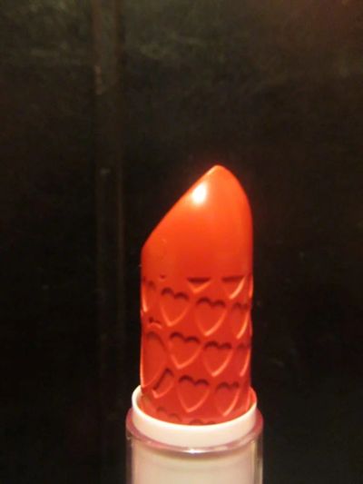 Лот: 6382397. Фото: 1. Помада красная от Avon. Макияж